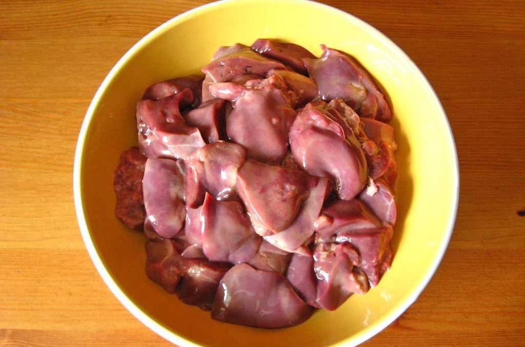 Говяжья, свиная, куриная печень ‒ польза или вред для собаки